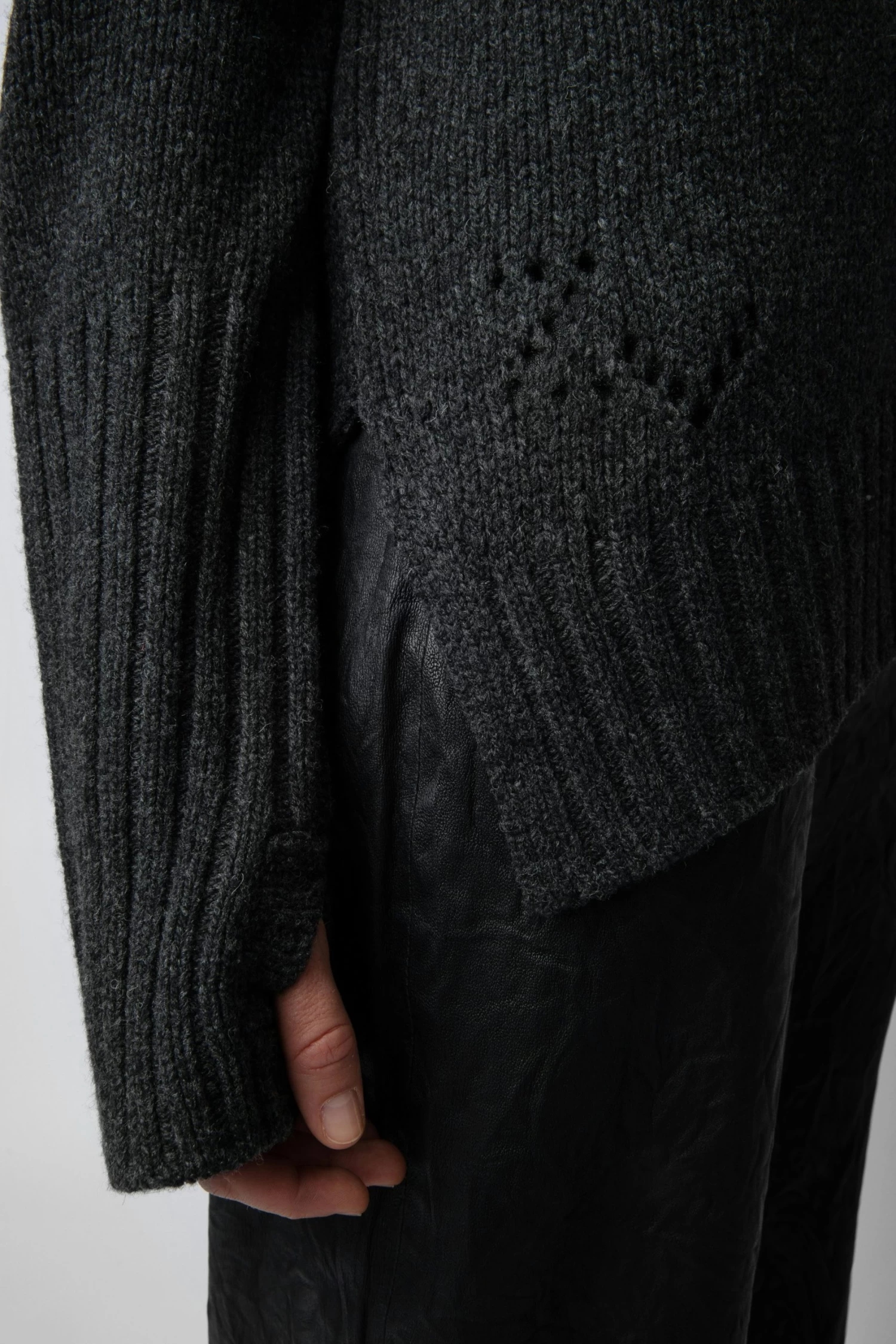 Zadig & Voltaire Alma We Heart Sweater Anthracite 7 Zadig & Voltaire Alma We Heart Sweater Anthracite - Image 5