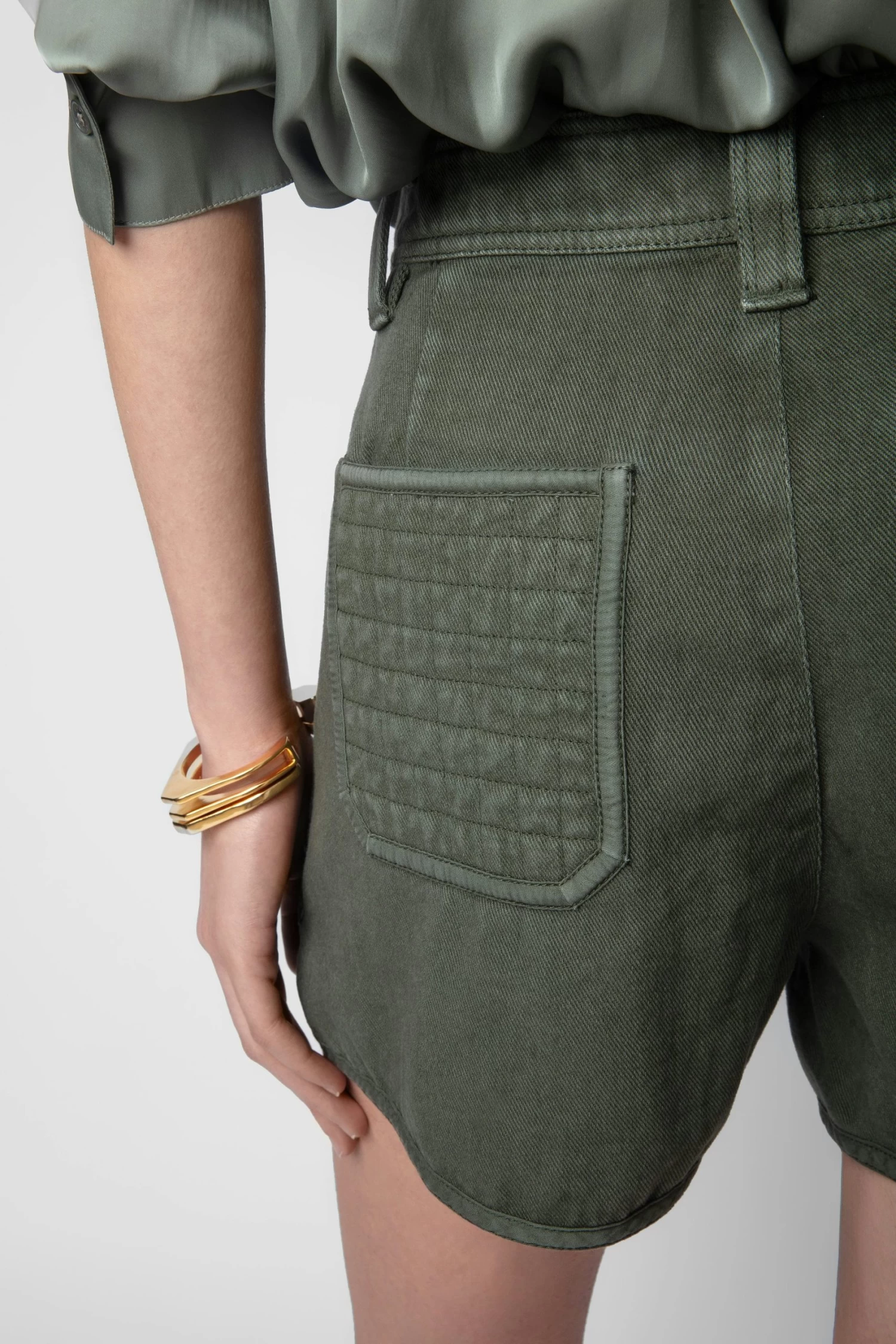 Zadig & Voltaire Sei Shorts Kaki 7 Zadig & Voltaire Sei Shorts Kaki - Image 5